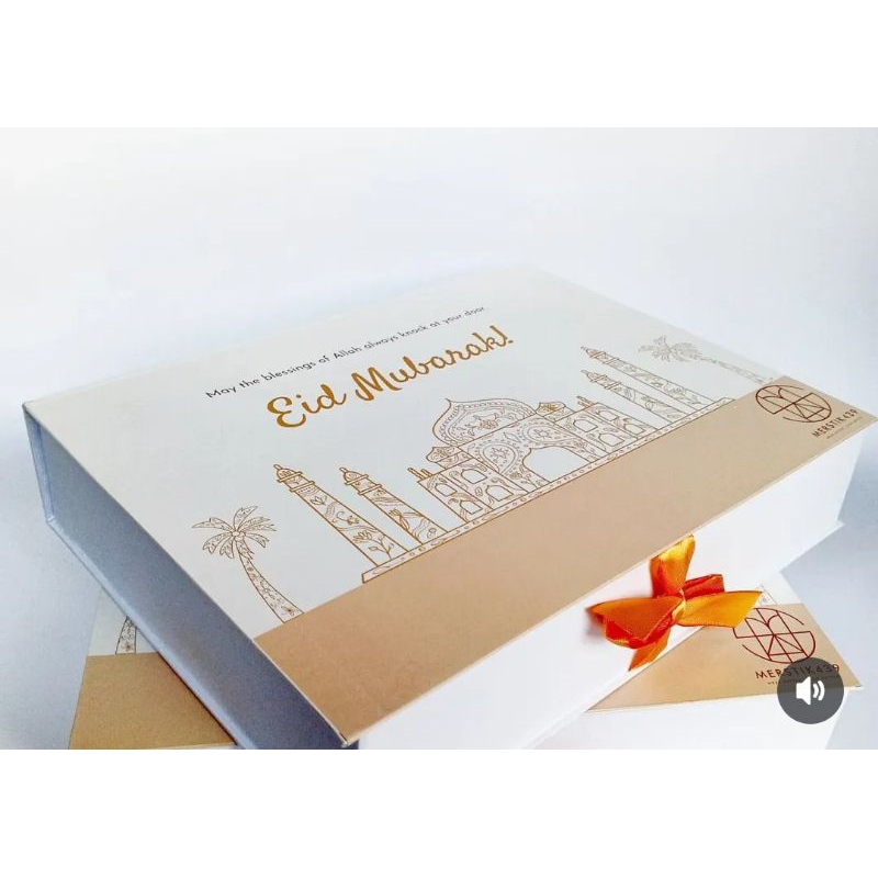 

custom box hampers lebaran idul Fitri tempat mukena sajadah kue dll