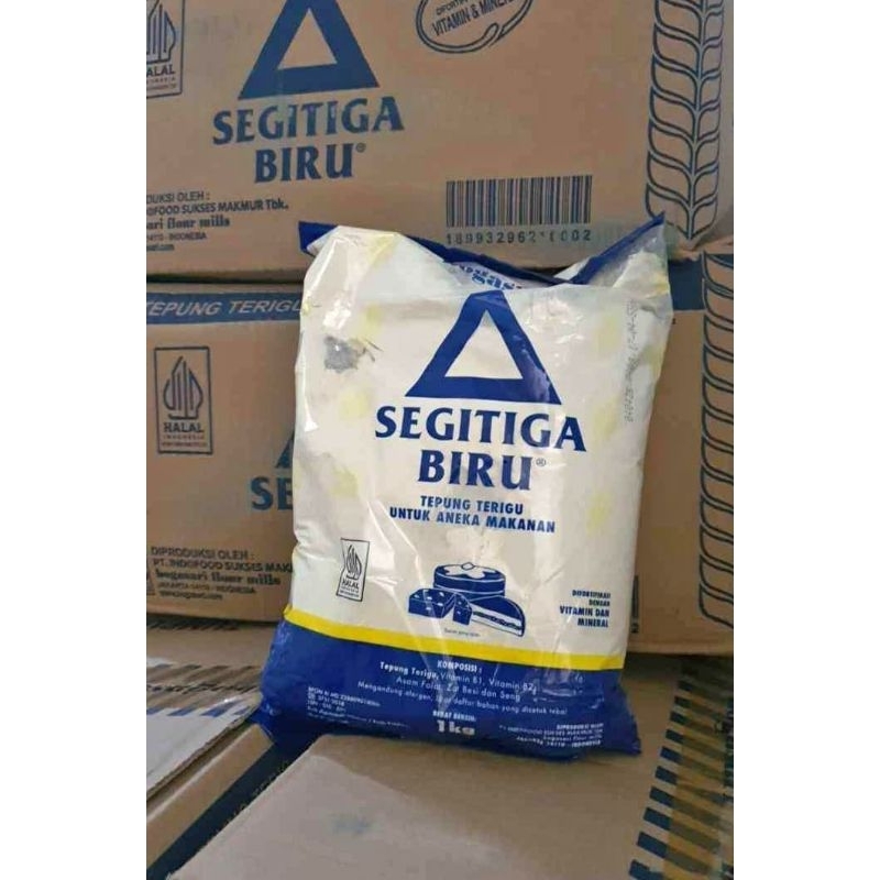 

tepung terigu segitiga biru 1kg