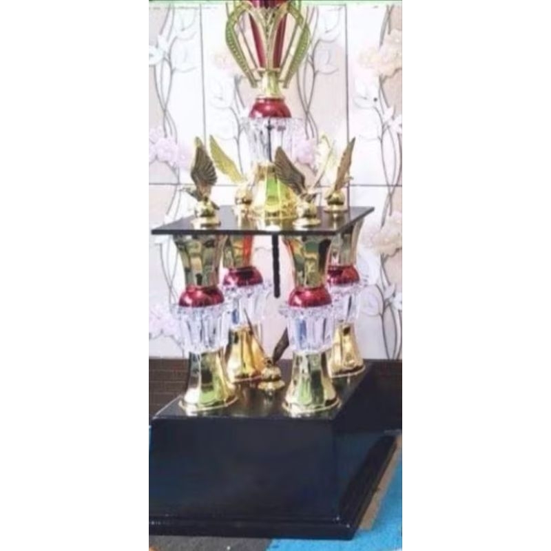 trophy Piala 4kaki 214 murah bagus 1 buah