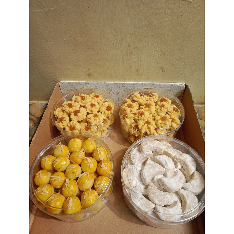 

PAKET PREMIUM KUE LEBARAN 500gr isi 4 TOPLES