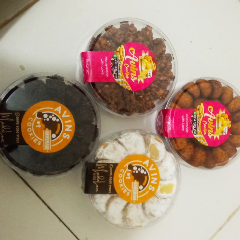 

kue kering lebaran lembut gurih 250 gram isi 3 toples