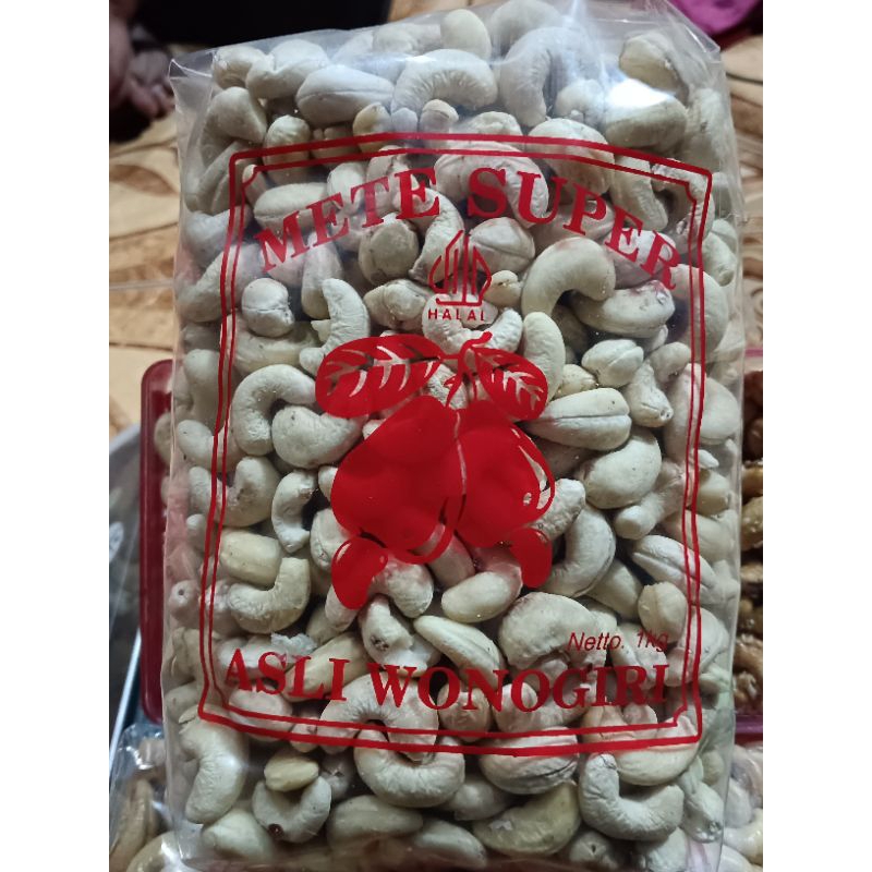 

kacang mede asli wonogiri mentah 1 kg