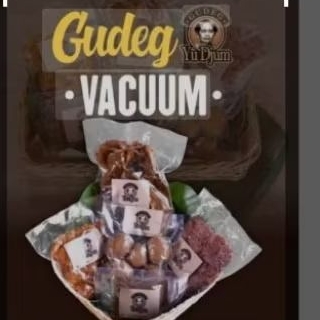 

Paket Gudeg Yu Djum Vakum/ Vacum Besek Frozen Gudeg + Krecek + Ayam 1 Ekor