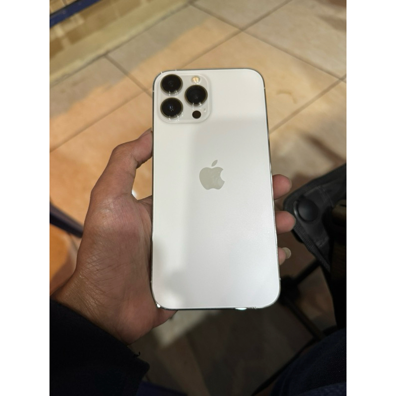 iphone 13 pro max 128gb Silver garansi resmi ibox full ori ada minus dikit