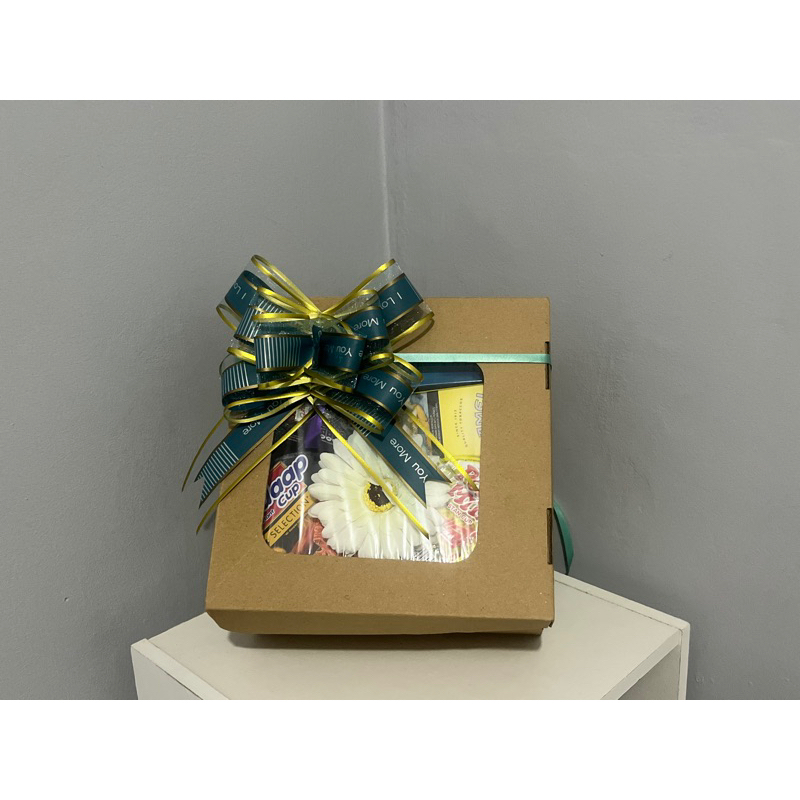 

Hampers makanan bebas request| Hampers hari raya|Hampers hadiah ultah
