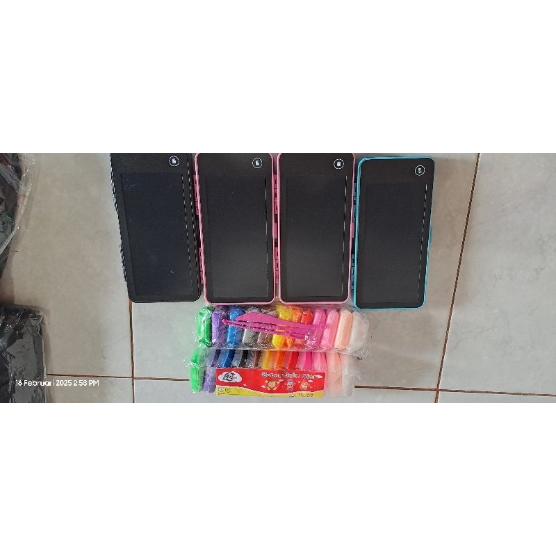 

kotak pensil LCD / drawing pad