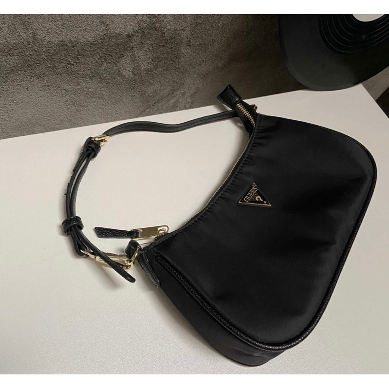 GUESS SHOULDER BAG