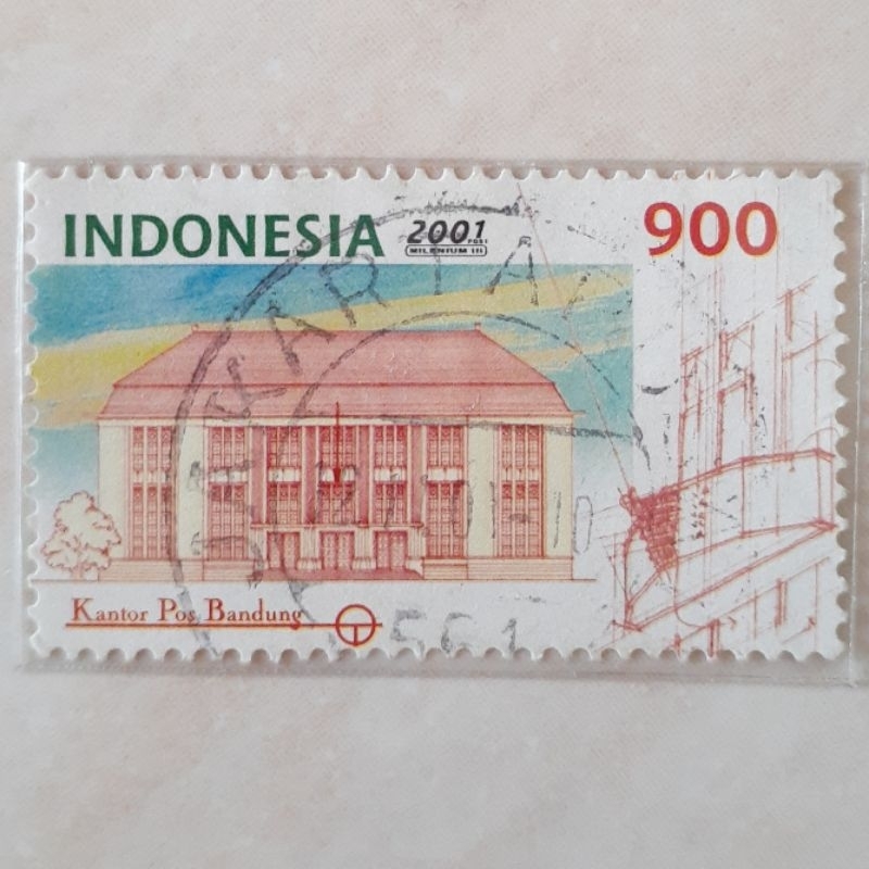 

(ID9) Perangko Indonesia Arsitektur Gedung Kantor Pos (Rp 900) Tahun 2001