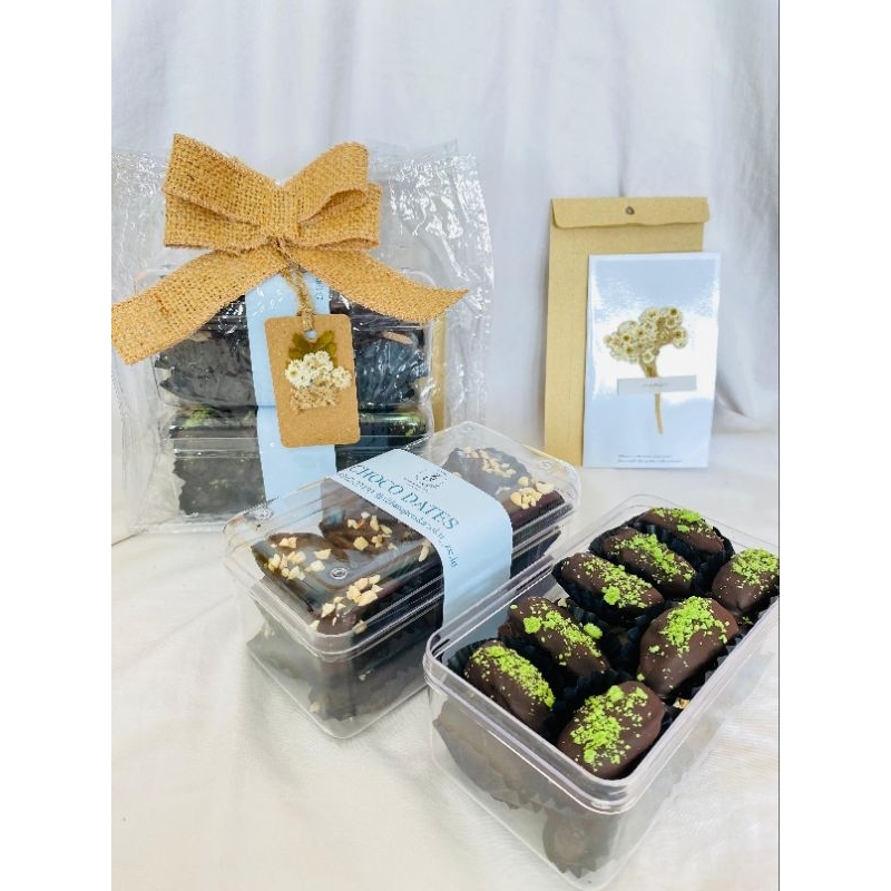 

PO‼️EID MUBARAK SPESIAL HAMPERS 2 [HAMPERS KURMA COKLAT]