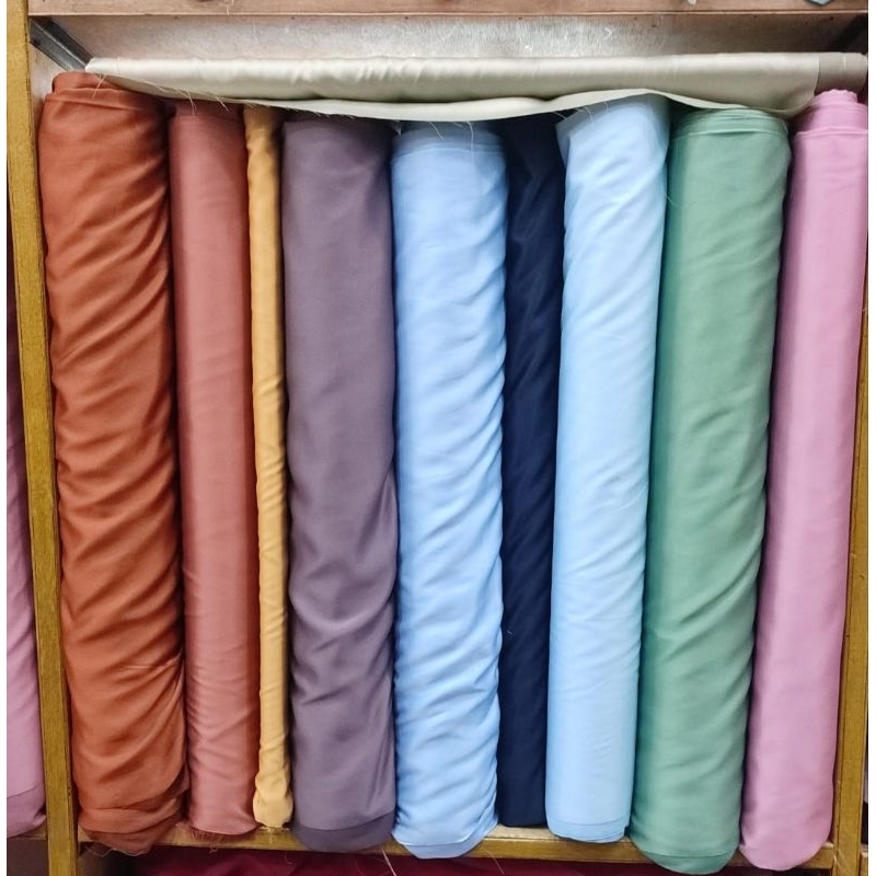 Bahan Polos Roberto Cavali