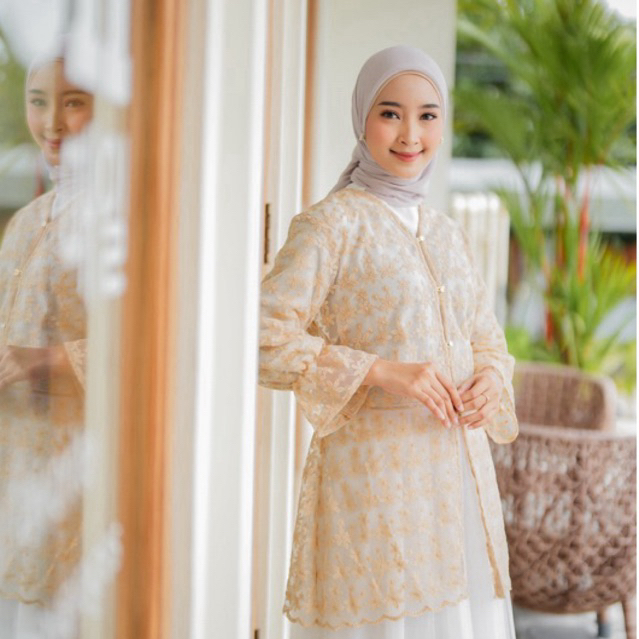 Delova Wardrobe - ARSY LONG OUTER Brukat Premium Modern Casual Lace Brokat Wanita Kondangan Luaran Atasan Wanita Muslim Pesta Prada Vintage Bordir Outfit Tali Renda Baju Pakaian Tali Tulle Viral Lebaran Stylish Elegan