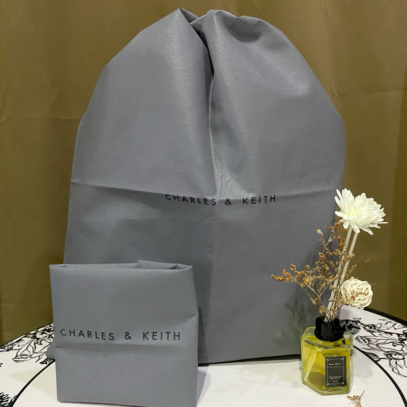 Dustbag Charles&keith Sarung Tas Pelindung Debu