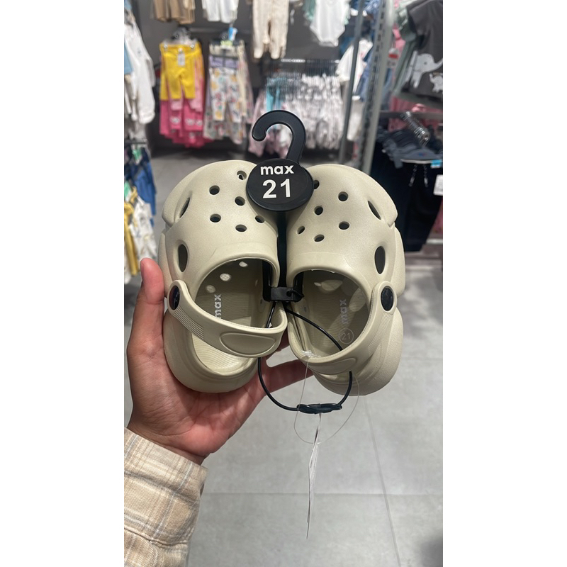 Max Fashion sandal kids harga normal 109.000