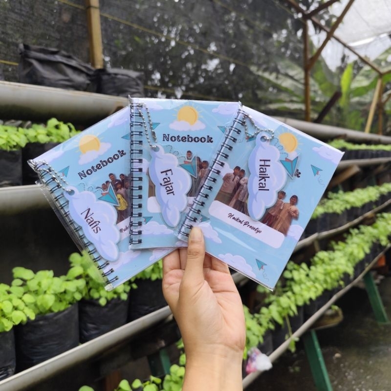 

Custom Notebook+Ganci (gantungan kunci) 1 Hari Jadi