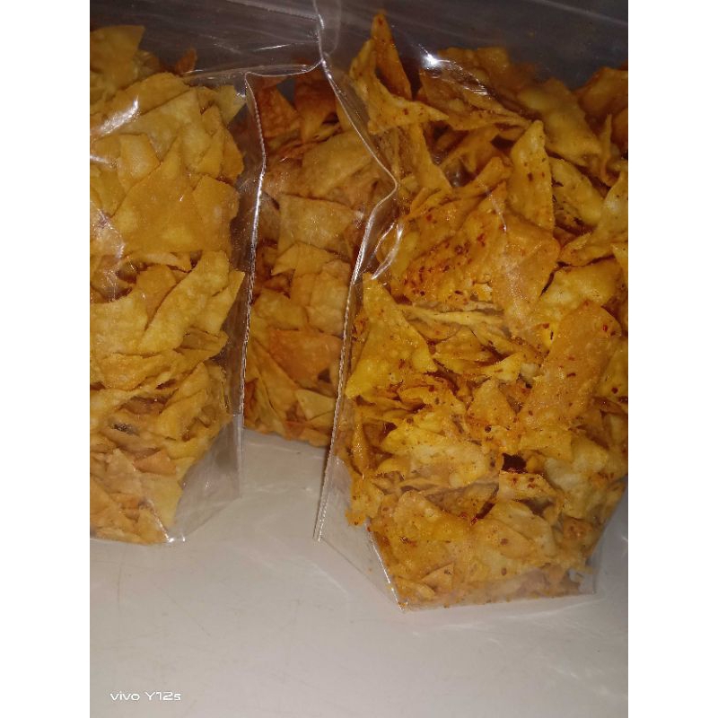 

pangsitkaripedas#singkongkaripedas#keripikpisangcoklat#keripiksukun