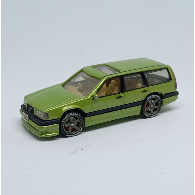 hot wheels volvo 850 estate custom ban karet loose diecast