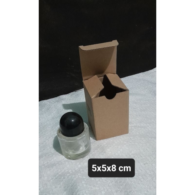 

kardus/box/kotak uk 5x5x8 cm,kardus parfum,box aksesoris,kardus souvenir