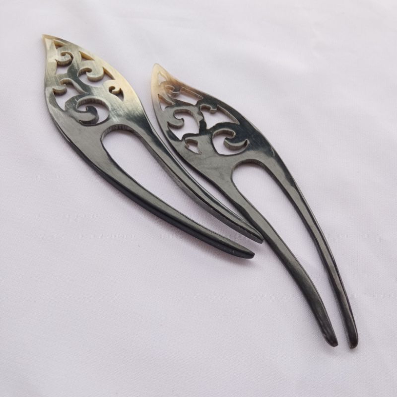 Aksesoris rambut tusuk konde bentuk lucu bahan tanduk asli dengan warna corak random