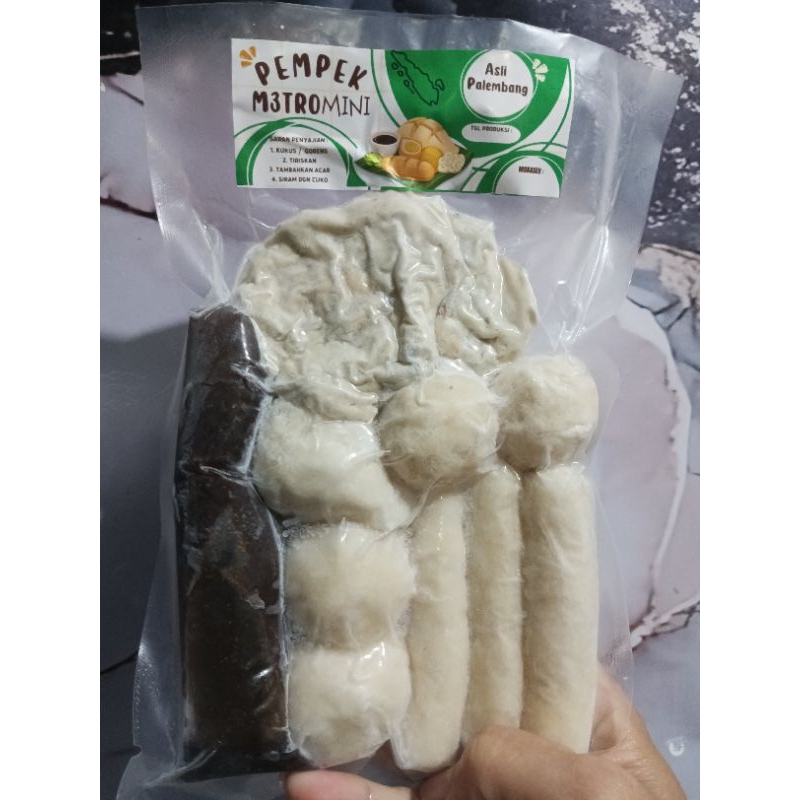 

Pempek metromini enak asli Palembang