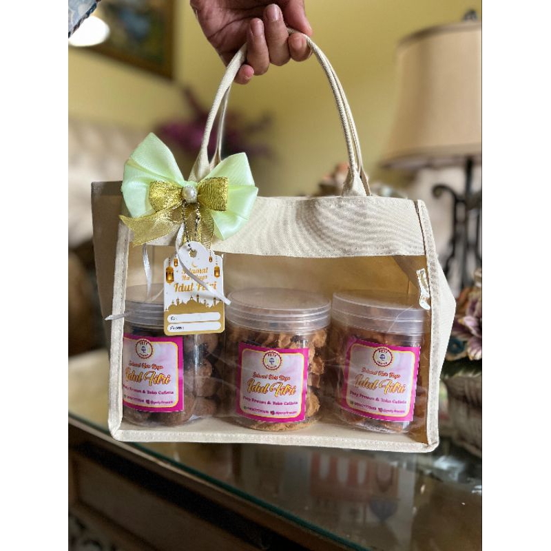 

Hampers Paket Fitri 1