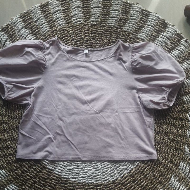 atasan lilac lengan balon uniqlo