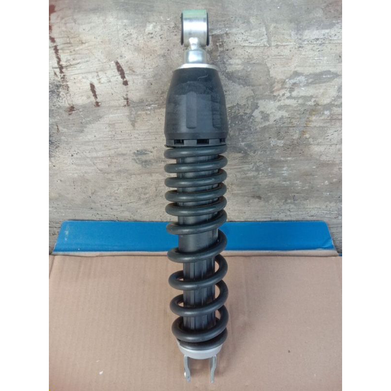 SHOCKBREAKER SHOCK BREAKER BELAKANG HONDA SCOOPY 2021 2022  BARANG ORI ORIGINAL TERJAMIN