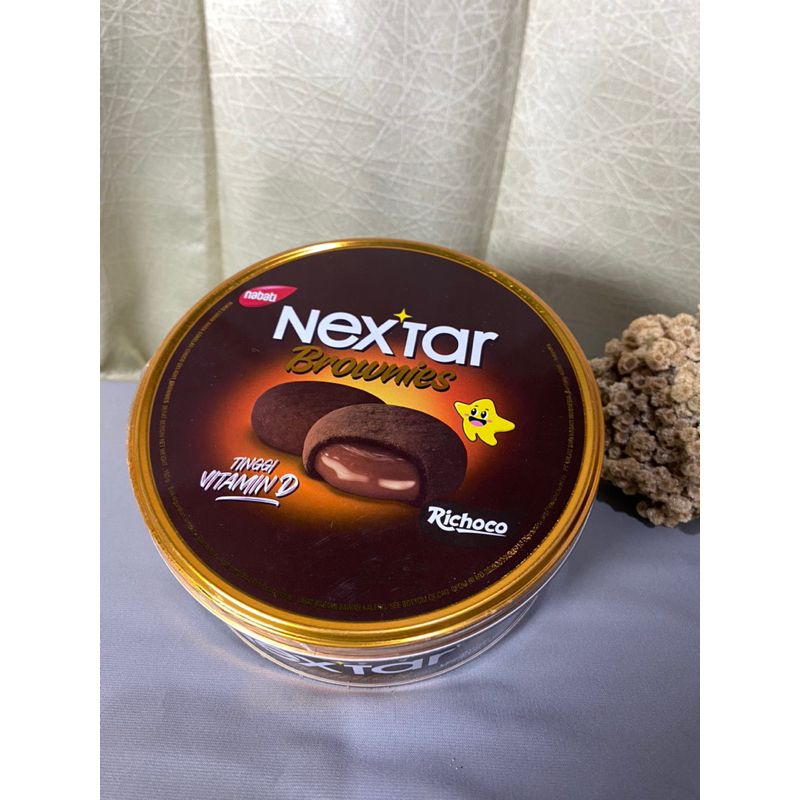 

NEXTAR Brownies coklat kaleng jajan lebaran Cookies Snack Toples Kering Jajanan Susu Chocolate