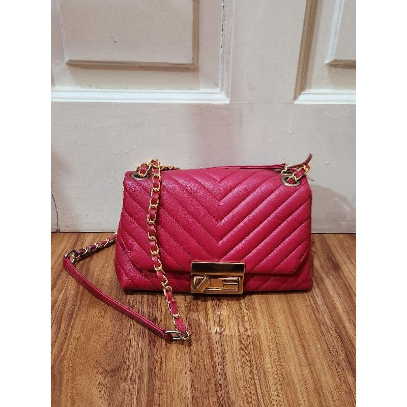 TAS SALLY SCARF PRELOVED FUSCHIA SMALL