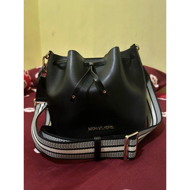 MK eden bucket bag