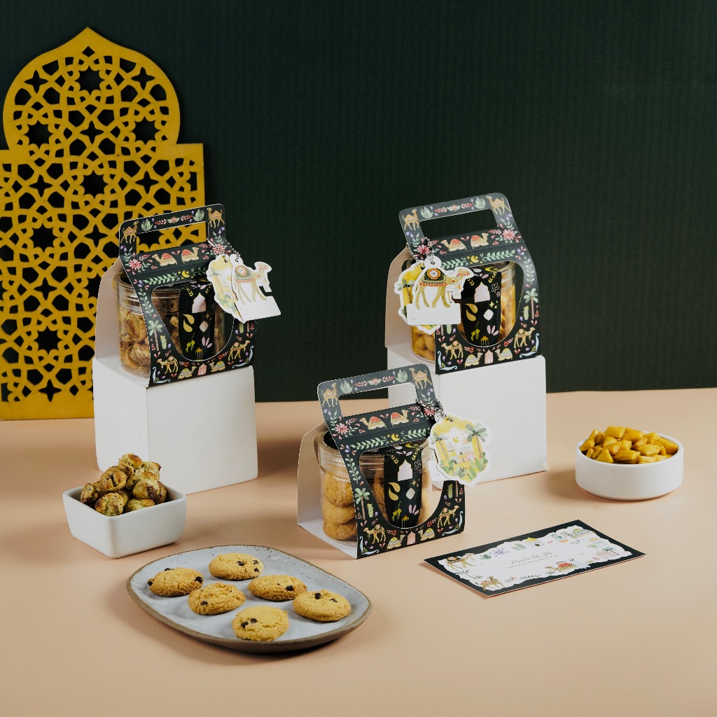 

Zeera Hampers Lebaran Idul Fitri isi 1 Jar Kue Kering Toples 400ML