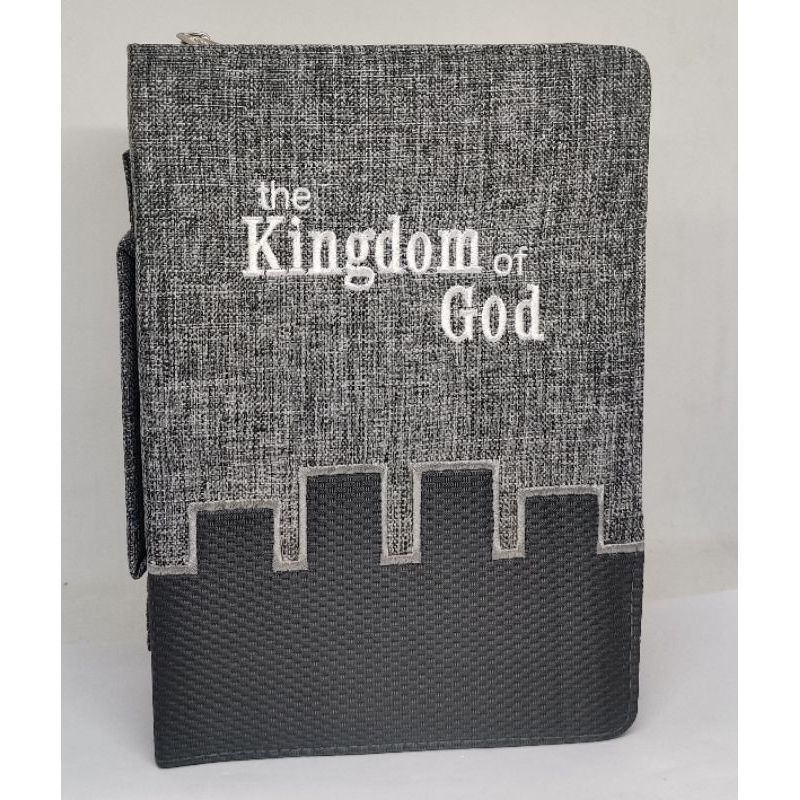 

SAMPUL ALKITAB SEDANG KIDUNG JEMAAT THE KINGDOM OF GOD
