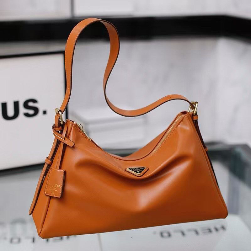 PRADA TAS WANITA IMPORT, tas selempang dan bahu wanita, bag wanita premium