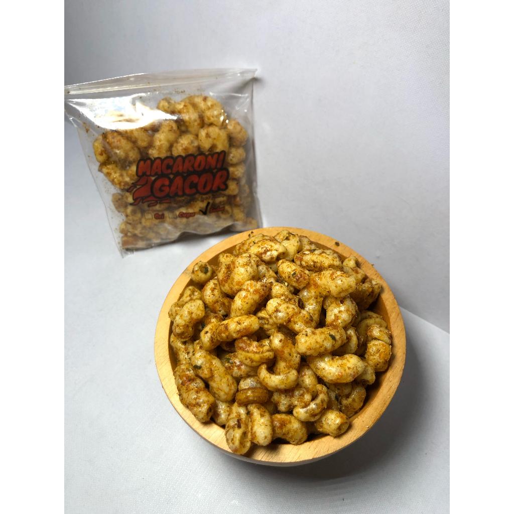 

Makaroni Gacor Makaroni Mekar Pedas Daun Jeruk 50 gram