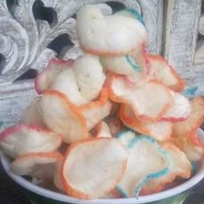 

Kerupuk bawang mentah Garlic Chips