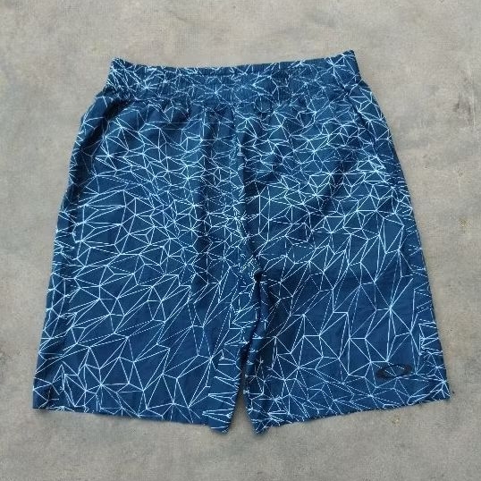 celana pendek oakley