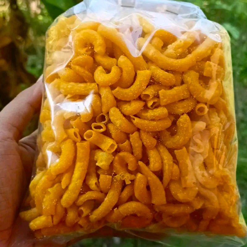 

MAKARONI GURIH 200gram cemilan santai snack