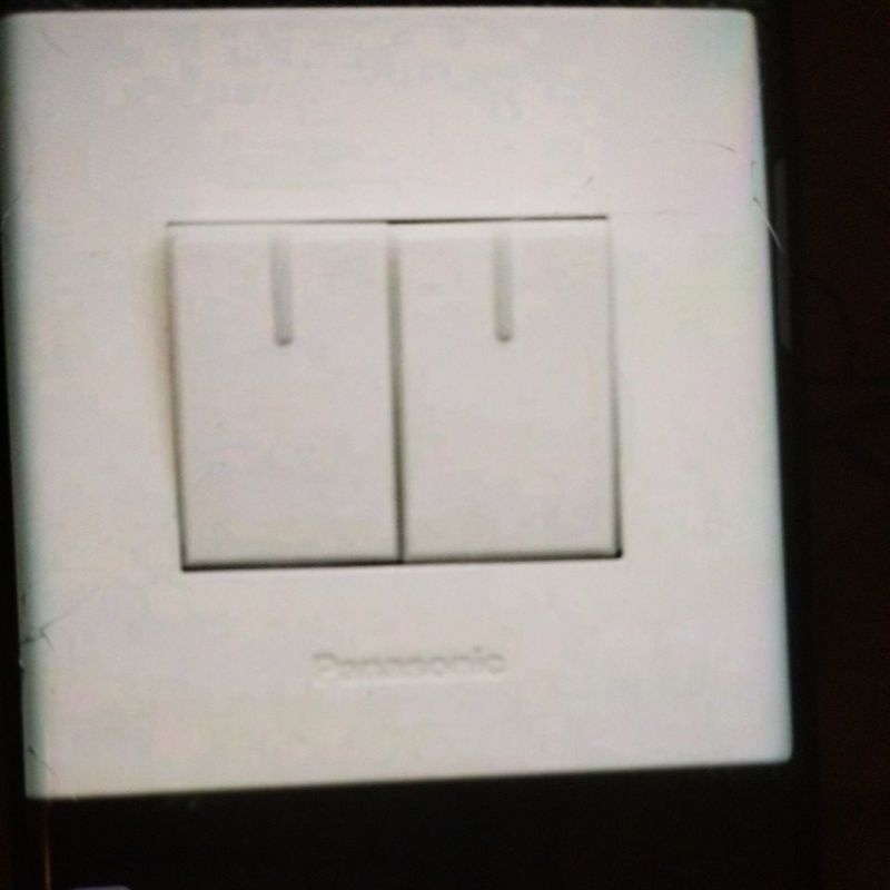 SAKLAR SERI DOUBLE 2 PANASONIC MINIMALIS PUTIH