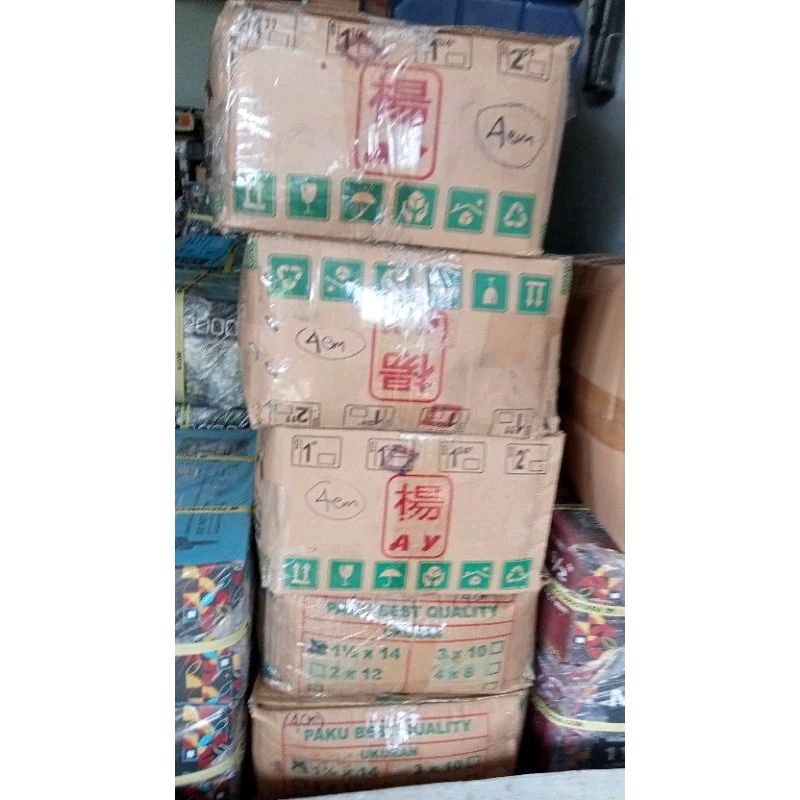 PAKU KAYU 1.1/2 " ( 4 cm ) merk  AY / Gajah mas .1dus isi 30kg