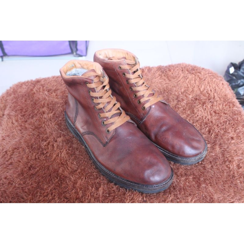 Sepatu boot high " Aldo" Upper kulit semir tapak kokoh. Size 430 insole 280