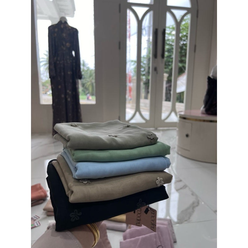 napocut plain paris sulam melati embryo