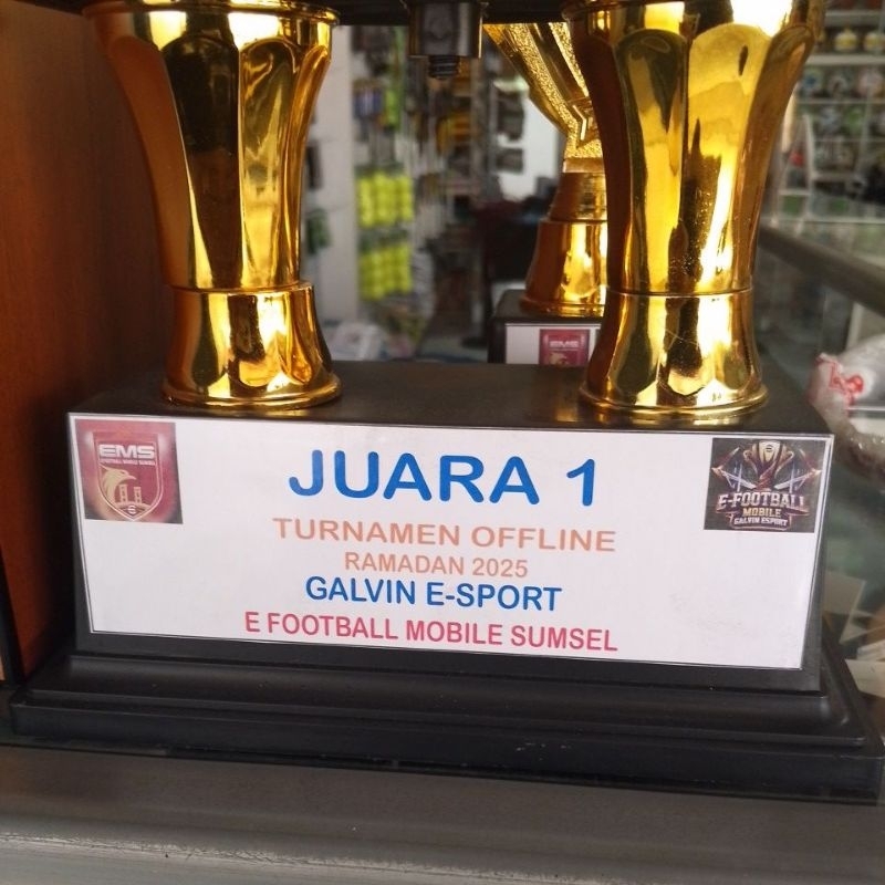 

STIKER PIALA SET JUARA 123 + LOGO