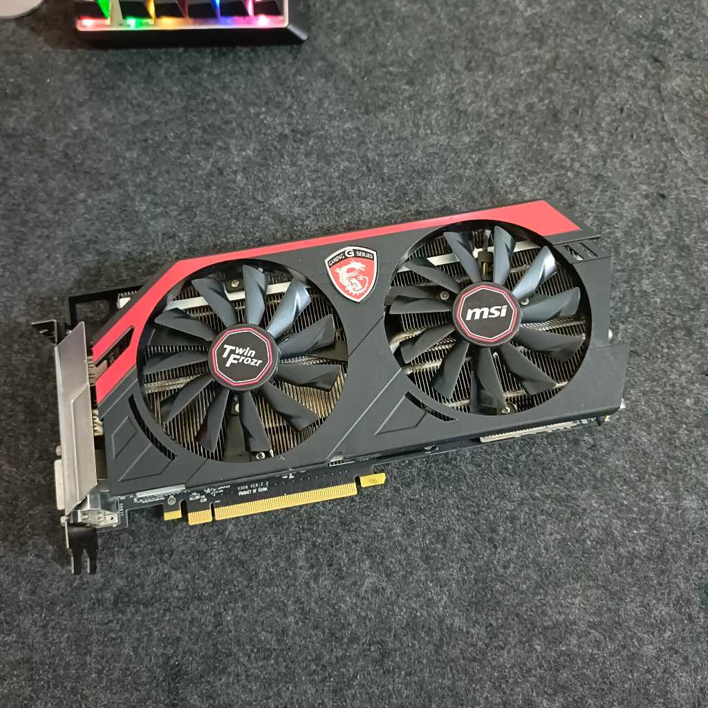 VGA AMD RADEON R9 290 4GB GDDR5 512BIT