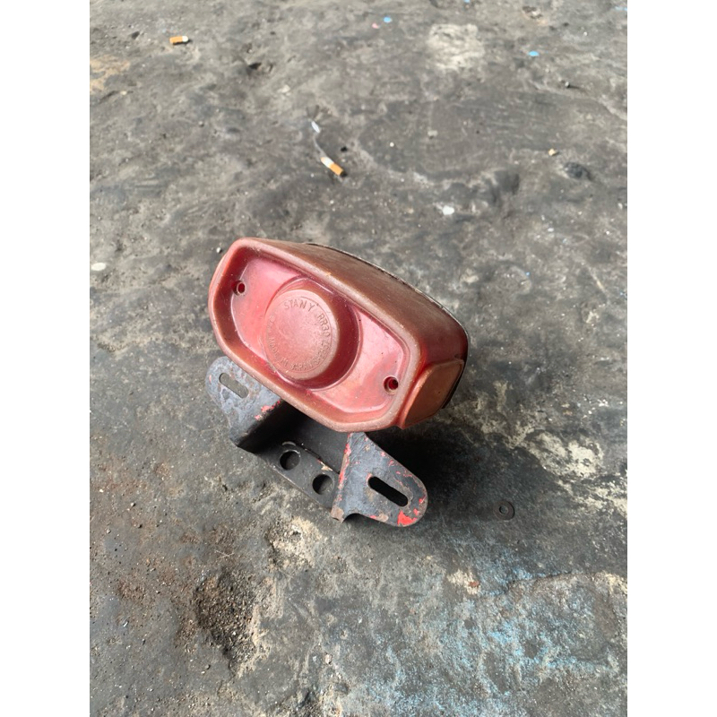 lampu belakang yamaha rs100