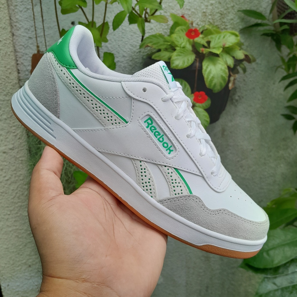 Sepatu Sneaker Wanita Reebok Court Advance Putih Women Shoes