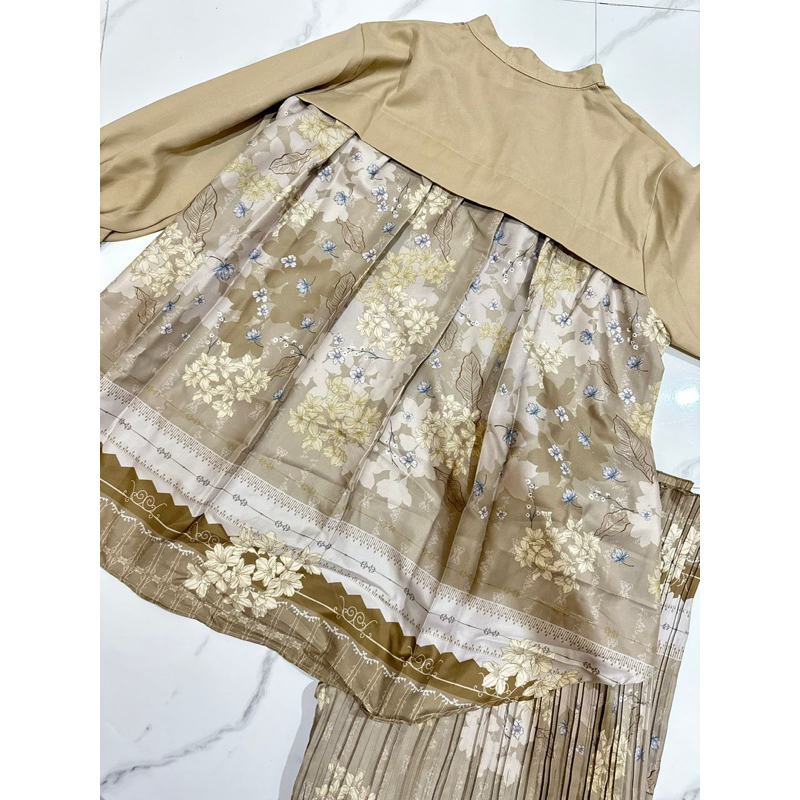 preloved NUNA kama set (COKELAT)