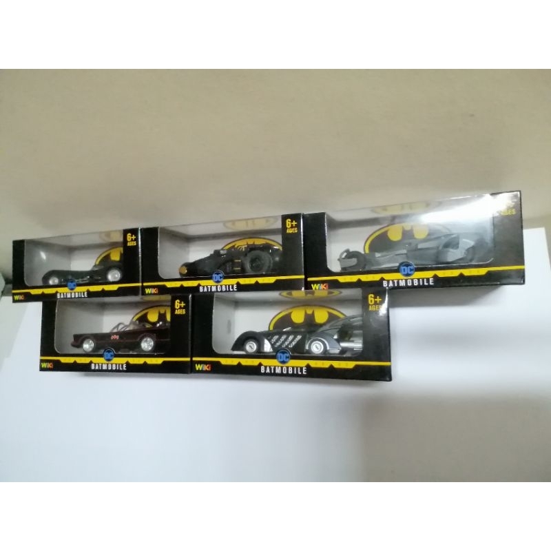 1 set isi 5 buah Mobil Batman Batmobile Wiki x Indomaret