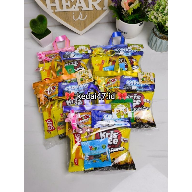 

PAKET ULANG TAHUN ANAK/HAMPERS LEBARAN IDUL FITRI/SNACK LEBARAN IDUL FITRI/BINGKISAN LEBARAN IDUL FITRI/BINGKISAN ULANG TAHUN/PAKET ULANG TAHUN