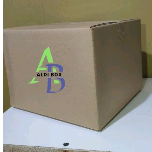 

Box packing polos ukuran 22×15×15cm