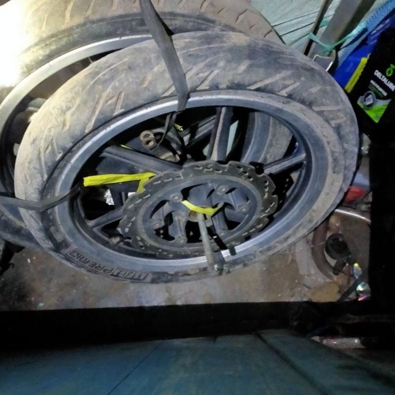 Sepasang Roda Depan Belakang Velg Pelk Pelek Velk Veleg Alumunium Aloy Racing Palang 6 TVS Apache RT