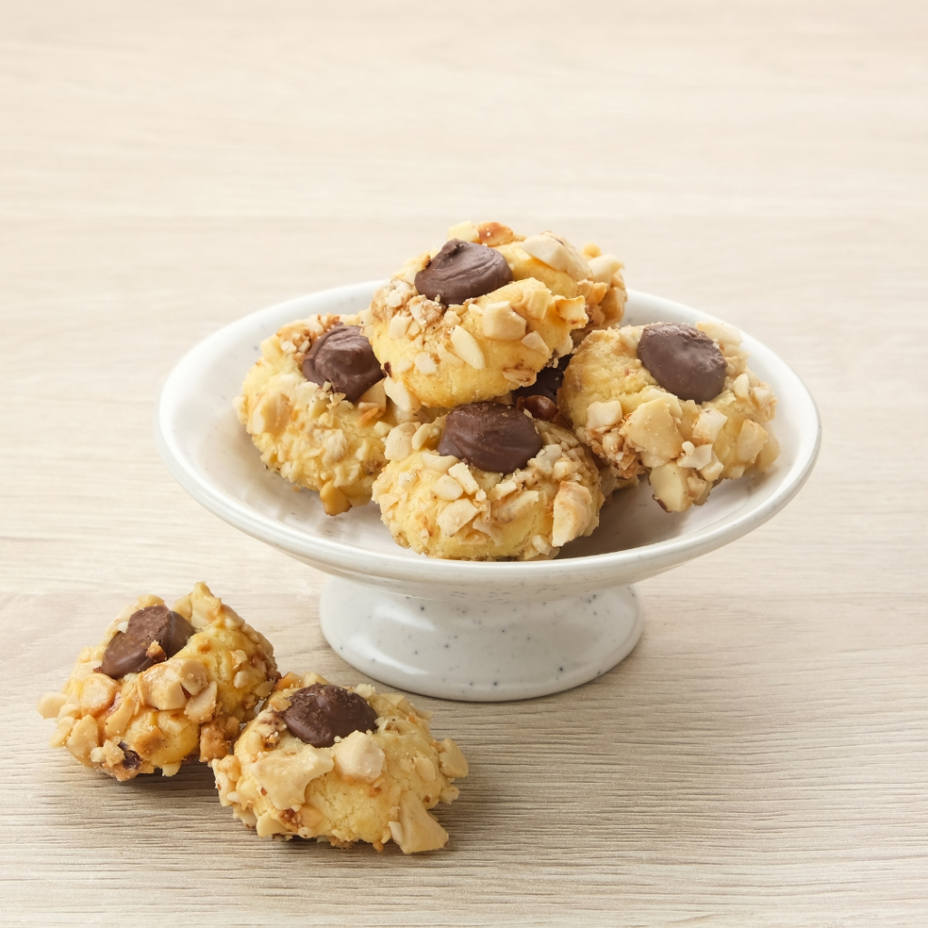 

Termurah !! Kue Kering Thumbprint Coklat ( cokelat ) ukuran toples 200 - 600 ml cookies terlaris